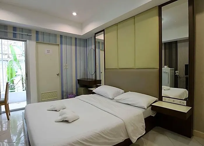Ben Hotel